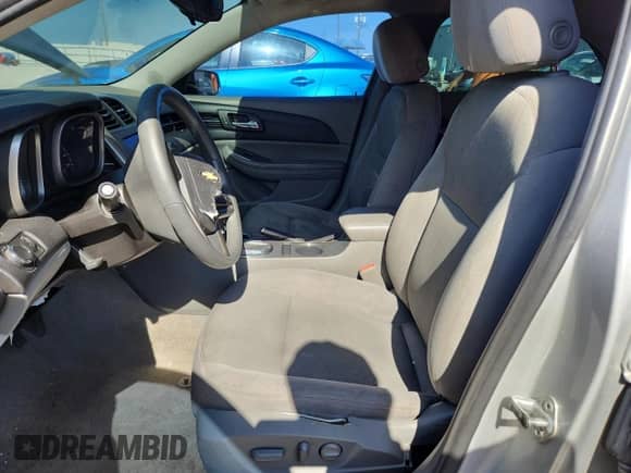 2016 Chevrolet Malibu LS с VIN 1G11A5SA1GF142975, выставлен на аукционе Copart как лот 64787655 с пробегом 130 010 миль миль и На запчасти • Non repairable. История ставок и продаж доступна на DreamBid. Изображение 7.