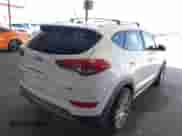 2017 Hyundai Tucson Sport с VIN KM8J33A25HU369675, выставлен на аукционе IAAI как лот 42314555 с пробегом 63 369 миль миль и . История ставок и продаж доступна на DreamBid. Изображение 4.
