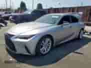 2022 Lexus IS 300 z VIN JTHAA1D26N5119540, wystawiony jako Copart lot #64757845 z przebiegiem 49 182 mil mil oraz Szkoda całkowita • Salvage title. Historia ofert i sprzedaży dostępna na DreamBid. Obrazek 1.