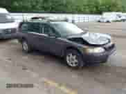 2005 Volvo XC70 with VIN YV1SZ592451196150, listed as a IAAI auction lot 42962772 with 288,310 mi miles and . Bid and sale history available at DreamBid. Image 1.