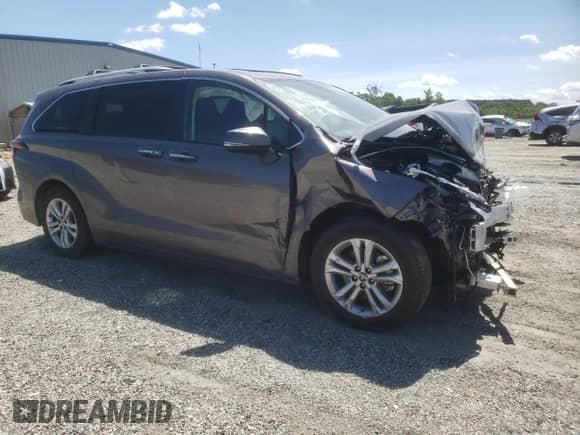 2023 Toyota Sienna Platinum с VIN 5TDESKFC6PS099606, выставлен на аукционе Copart как лот 61109595 с пробегом 39 113 миль миль и Списание • Salvage title. История ставок и продаж доступна на DreamBid. Изображение 4.