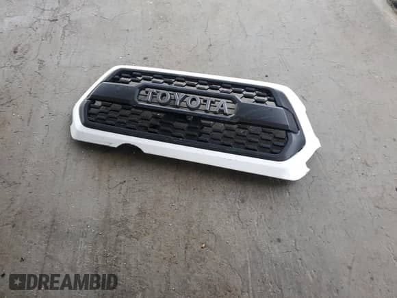 2017 Toyota Tacoma Limited with VIN 3TMGZ5ANXHM119467, listed as a Copart auction lot 87297595 with 236,806 mi miles and Salvage title. Bid and sale history available at DreamBid. Image 12.