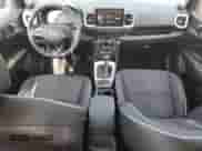 2024 Hyundai Venue Limited z VIN KMHRC8A31RU314991, wystawiony jako Copart lot #58033455 z przebiegiem 4 830 mil mil oraz Szkoda całkowita • Salvage title. Historia ofert i sprzedaży dostępna na DreamBid. Obrazek 8.