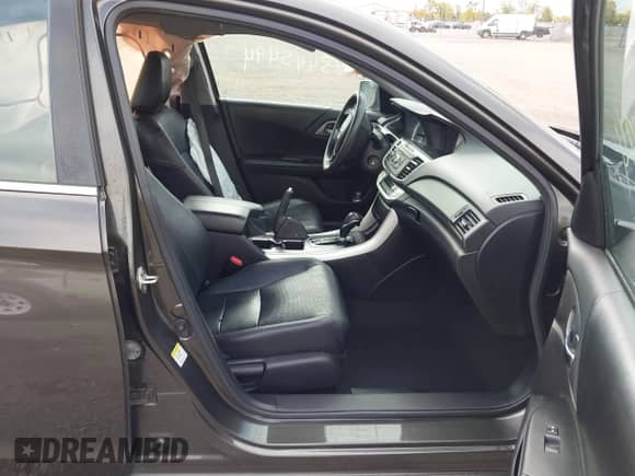 2014 Honda Accord LX с VIN 1HGCR2F31EA056998, выставлен на аукционе IAAI как лот 43445494 с пробегом 332 796 миль миль и . История ставок и продаж доступна на DreamBid. Изображение 5.