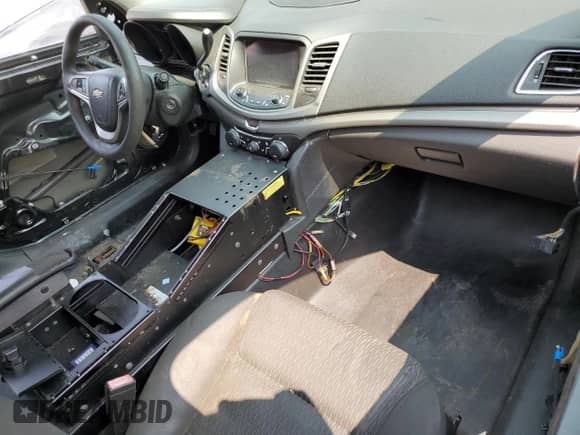 2014 Chevrolet Caprice Police Police с VIN 6G3NS5U31EL934940, выставлен на аукционе Copart как лот 67400984 с пробегом 99 842 миль миль и На запчасти • Non repairable. История ставок и продаж доступна на DreamBid. Изображение 8.