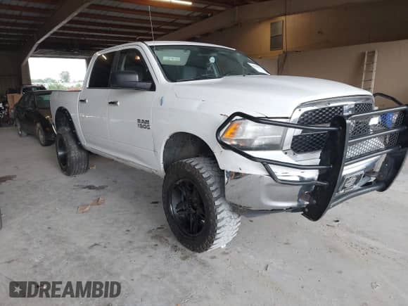 2013 Ram 1500 with VIN 1C6RR7LP4DS572656, listed as a IAAI auction lot 42893957 with 171,108 mi miles and . Bid and sale history available at DreamBid. Image 1.