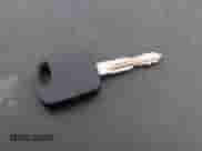 2001 Ford Mustang Standard z VIN 1FAFP40451F225342, wystawiony jako IAAI lot #43384737 z przebiegiem 86 953 mil mil oraz . Historia ofert i sprzedaży dostępna na DreamBid. Obrazek 11.