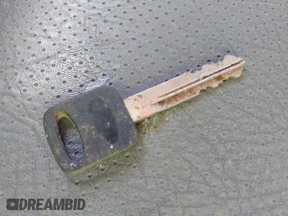 2008 Ford Econoline Cargo Commercial with VIN 1FTNS24W78DB56969, listed as a IAAI auction lot 43310084 with 536,974 mi miles and . Bid and sale history available at DreamBid. Image 11.