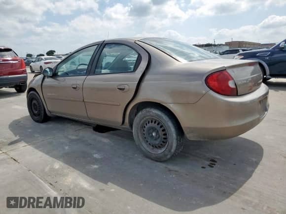 2000 Dodge Neon Highline with VIN 1B3ES46C0YD700664, listed as a Copart auction lot 59886645 with 210,370 mi miles and Salvage title. Bid and sale history available at DreamBid. Image 2.