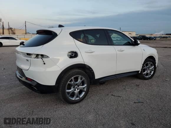 2024 Dodge Hornet R/T z VIN ZACPDFCWXR3A27419, wystawiony jako Copart lot #87380434 z przebiegiem 13 212 mil mil oraz Nie do naprawy • Non repairable. Historia ofert i sprzedaży dostępna na DreamBid. Obrazek 3.