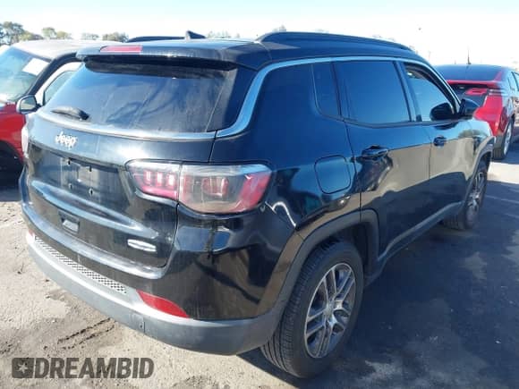 2018 Jeep Compass Latitude with VIN 3C4NJCBB4JT500329, listed as a IAAI auction lot 43486064 with 95,725 mi miles and . Bid and sale history available at DreamBid. Image 4.