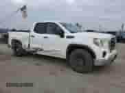 2021 GMC Sierra 1500 with VIN 1GTR9AEH5MZ280078, listed as a Copart auction lot 43417275 with 86,783 mi miles and Salvage title. Bid and sale history available at DreamBid. Image 4.