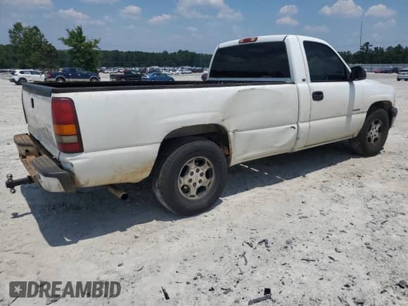 2002 Chevrolet Silverado 1500 z VIN 1GCEC14W62Z117467, wystawiony jako Copart lot #61867005 z przebiegiem 346 188 mil mil oraz Szkoda całkowita • Salvage title. Historia ofert i sprzedaży dostępna na DreamBid. Obrazek 3.
