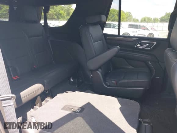 2021 Chevrolet Tahoe LT z VIN 1GNSKNKD8MR376759, wystawiony jako IAAI lot #42686035 z przebiegiem 41 568 mil mil oraz . Historia ofert i sprzedaży dostępna na DreamBid. Obrazek 8.