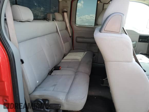 2006 Ford F-150 STX with VIN 1FTRX02W26KB93690, listed as a Copart auction lot 48538695 with 256,118 mi miles and Salvage title. Bid and sale history available at DreamBid. Image 10.