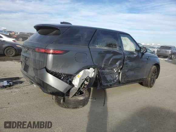 2025 Land Rover Range Rover Sport Dynamic SE z VIN SAL1L9FU9SA440511, wystawiony jako Copart lot #41684235 z przebiegiem 684 mil mil oraz Szkoda całkowita • Salvage title. Historia ofert i sprzedaży dostępna na DreamBid. Obrazek 3.