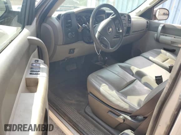 2008 Chevrolet Silverado 3500 с VIN 1GCHK39638E169501, выставлен на аукционе Copart как лот 62502465 с пробегом 312 700 миль миль и Списание • Salvage title. История ставок и продаж доступна на DreamBid. Изображение 8.