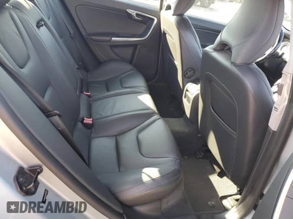 2013 Volvo S60 T6 R-Design Platinum с VIN YV1902FH4D2177249, выставлен на аукционе Copart как лот 71166385 с пробегом 149 002 миль миль и Чистый • Clean title. История ставок и продаж доступна на DreamBid. Изображение 10.