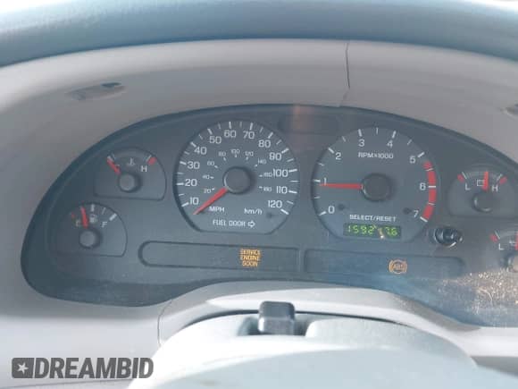 2004 Ford Mustang Deluxe с VIN 1FAFP44684F133237, выставлен на аукционе IAAI как лот 43309110 с пробегом 159 217 миль миль и . История ставок и продаж доступна на DreamBid. Изображение 7.