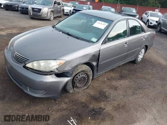 2006 Toyota Camry STD с VIN 4T1BE32K76U730544, выставлен на аукционе IAAI как лот 42626568 с пробегом 324 000 миль миль и . История ставок и продаж доступна на DreamBid. Изображение 2.