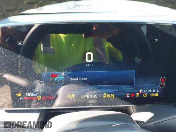 2026 Chevrolet Equinox FWD LT with VIN 3GNAXHEG6TL196318, listed as a IAAI auction lot 43438906 with 6,485 mi miles and . Bid and sale history available at DreamBid. Image 7.