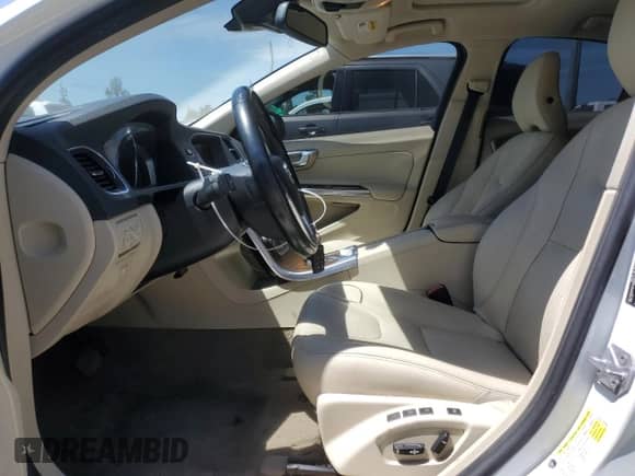 2015 Volvo S60 с VIN YV126MFD2F1309782, выставлен на аукционе Copart как лот 69631415 с пробегом 81 767 миль миль и Списание • Salvage title. История ставок и продаж доступна на DreamBid. Изображение 7.