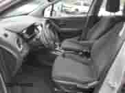 2019 Chevrolet Trax LS с VIN 3GNCJKSB0KL218019, выставлен на аукционе Copart как лот 81754775 с пробегом 99 921 миль миль и Списание • Salvage title. История ставок и продаж доступна на DreamBid. Изображение 7.