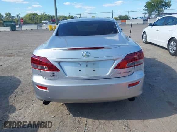 2015 Lexus IS 250 C with VIN JTHFF2C26F2532124, listed as a IAAI auction lot 43092733 with 68,830 mi miles and . Bid and sale history available at DreamBid. Image 16.