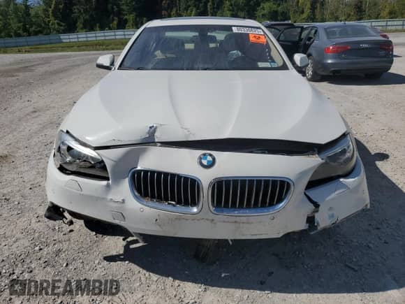 2015 BMW 5 Series 528i xDrive with VIN WBA5A7C55FD623812, listed as a Copart auction lot 80330825 with Not provided miles and Salvage title. Bid and sale history available at DreamBid. Image 5.