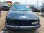 1994 Chevrolet Caprice LS z VIN 1G1BN52P1RR181726, wystawiony jako IAAI lot #39920828 z przebiegiem 115 128 mil mil oraz . Historia ofert i sprzedaży dostępna na DreamBid. Obrazek 12.