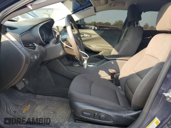 2025 Chevrolet Malibu LT z VIN 1G1ZD5ST4SF109635, wystawiony jako Copart lot #80951795 z przebiegiem 16 273 mil mil oraz Szkoda całkowita • Salvage title. Historia ofert i sprzedaży dostępna na DreamBid. Obrazek 7.