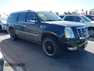 2011 Cadillac Escalade ESV Premium z VIN 1GYS4JEFXBR189541, wystawiony jako IAAI lot #41731883 z przebiegiem 106 023 mil mil oraz . Historia ofert i sprzedaży dostępna na DreamBid. Obrazek 1.