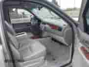 2007 Chevrolet Suburban LTZ с VIN 1GNFK16367J311231, выставлен на аукционе IAAI как лот 42140084 с пробегом 162 279 миль миль и . История ставок и продаж доступна на DreamBid. Изображение 5.
