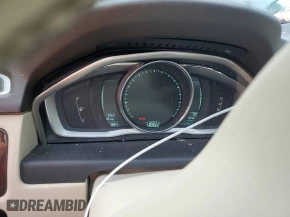 2012 Volvo XC70 T6 z VIN YV4902BZ2C1118917, wystawiony jako Copart lot #63779935 z przebiegiem 180 852 mil mil oraz Szkoda całkowita • Salvage title. Historia ofert i sprzedaży dostępna na DreamBid. Obrazek 9.