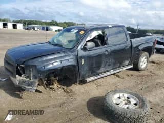 2011 Chevrolet Silverado 1500 LT with VIN 3GCPKSE38BG277002, listed as a Copart auction lot 81688515 with Not provided miles and Salvage title. Bid and sale history available at DreamBid. Image 1.