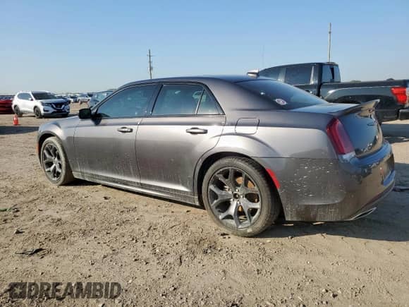 2021 Chrysler 300 S with VIN 2C3CCABG1MH685426, listed as a Copart auction lot 71882065 with 10,583 mi miles and Salvage title. Bid and sale history available at DreamBid. Image 2.