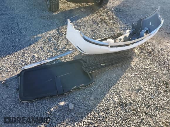 2004 Chevrolet Malibu Maxx LT с VIN 1G1ZU64804F233533, выставлен на аукционе Copart как лот 87958685 с пробегом 93 186 миль миль и Списание • Salvage title. История ставок и продаж доступна на DreamBid. Изображение 14.