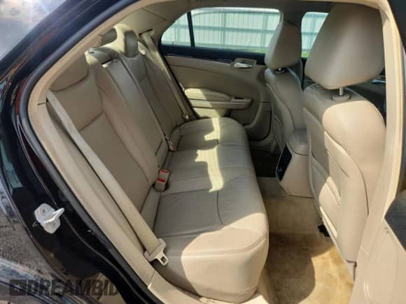 2013 Chrysler 300 with VIN 2C3CCARG5DH533462, listed as a Copart auction lot 66932905 with 134,883 mi miles and Clean title. Bid and sale history available at DreamBid. Image 10.