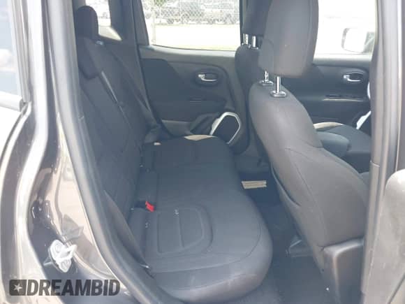 2018 Jeep Renegade Latitude с VIN ZACCJBBB6JPH95586, выставлен на аукционе IAAI как лот 42804469 с пробегом 108 863 миль миль и . История ставок и продаж доступна на DreamBid. Изображение 8.