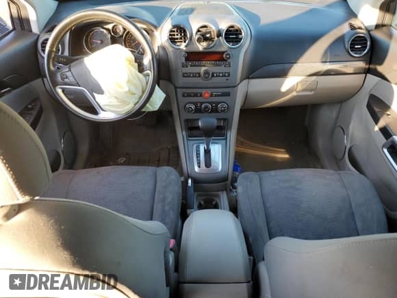 2008 Saturn VUE XR z VIN 3GSCL53788S638497, wystawiony jako Copart lot #84275175 z przebiegiem 193 052 mil mil oraz Czysty tytuł • Clean title. Historia ofert i sprzedaży dostępna na DreamBid. Obrazek 8.