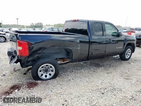 2011 Chevrolet Silverado 1500 LS z VIN 1GCRCREA7BZ206760, wystawiony jako Copart lot #60814845 z przebiegiem 254 535 mil mil oraz Szkoda całkowita • Salvage title. Historia ofert i sprzedaży dostępna na DreamBid. Obrazek 3.