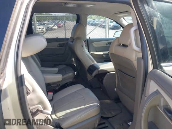 2013 Chevrolet Traverse LT с VIN 1GNKRJKD7DJ214947, выставлен на аукционе IAAI как лот 42196971 с пробегом 284 914 миль миль и . История ставок и продаж доступна на DreamBid. Изображение 8.