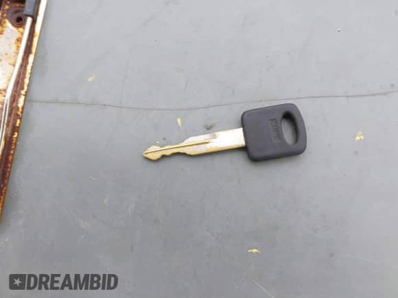 2006 Ford Econoline Cargo с VIN 1FTNS24LX6HA71040, выставлен на аукционе IAAI как лот 41180078 с пробегом Не указан миль и . История ставок и продаж доступна на DreamBid. Изображение 11.