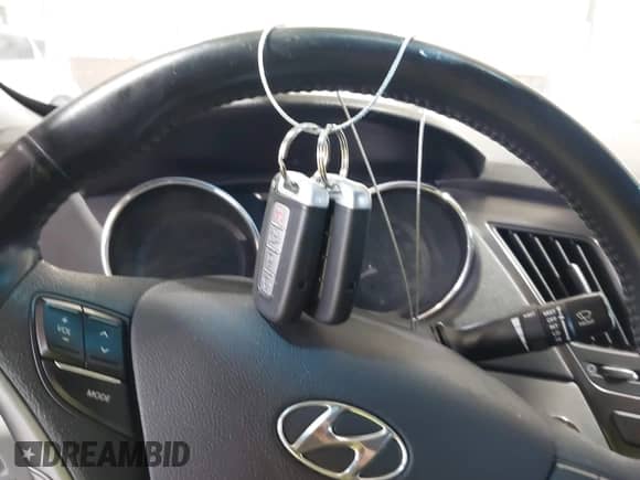 2013 Hyundai Sonata с VIN KMHEC4A48DA074302, выставлен на аукционе IAAI как лот 42869475 с пробегом 99 430 миль миль и . История ставок и продаж доступна на DreamBid. Изображение 11.