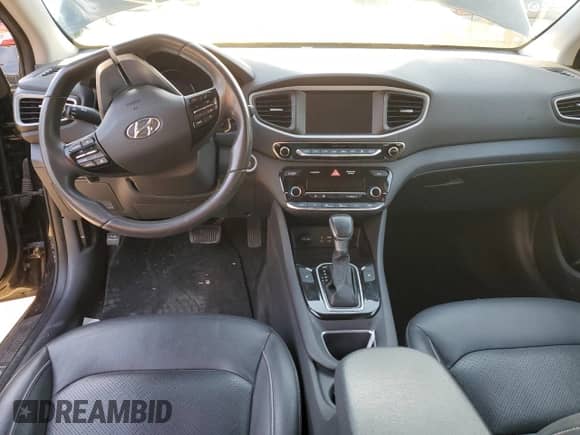 2018 Hyundai Ioniq Limited с VIN KMHC85LC1JU088135, выставлен на аукционе Copart как лот 80483503 с пробегом 104 386 миль миль и . История ставок и продаж доступна на DreamBid. Изображение 8.