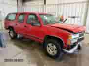 1993 Chevrolet Suburban с VIN 1GNFK16K2PJ352835, выставлен на аукционе Copart как лот 88058945 с пробегом 170 580 миль миль и На запчасти • Non repairable. История ставок и продаж доступна на DreamBid. Изображение 4.