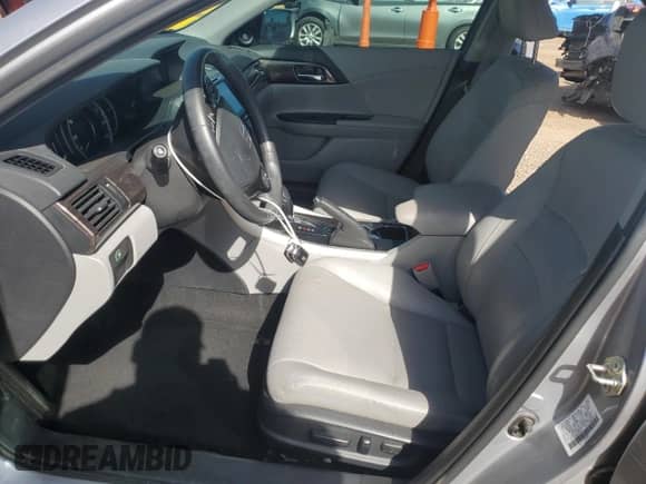 2017 Honda Accord EX-L with VIN 1HGCR3F8XHA030678, listed as a Copart auction lot 85942185 with 60,145 mi miles and Salvage title. Bid and sale history available at DreamBid. Image 7.