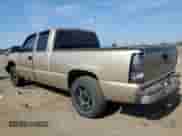 2005 Chevrolet Silverado 1500 Work Truck z VIN 1GCEC19V25Z222771, wystawiony jako Copart lot #81264215 z przebiegiem 179 441 mil mil oraz Czysty tytuł • Clean title. Historia ofert i sprzedaży dostępna na DreamBid. Obrazek 2.