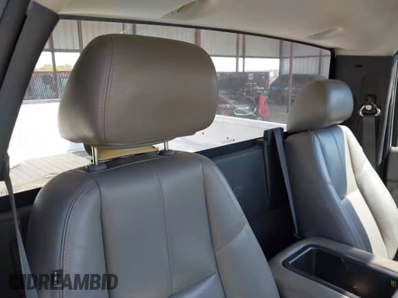 2013 Chevrolet Silverado 1500 Work Truck z VIN 1GCNCPEX9DZ248650, wystawiony jako IAAI lot #43394520 z przebiegiem 177 558 mil mil oraz . Historia ofert i sprzedaży dostępna na DreamBid. Obrazek 8.