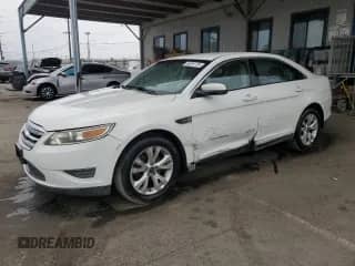 2010 Ford Taurus SEL with VIN 1FAHP2HW0AG136033, listed as a Copart auction lot 60291725 with 201,931 mi miles and Salvage title. Bid and sale history available at DreamBid. Image 1.